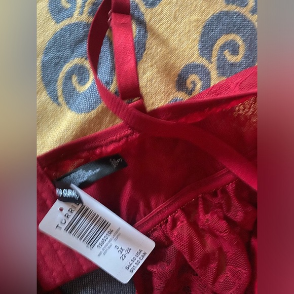 NWT Torrid red lace chemise with ribbon at bust size 3 - Picture 5 of 7
